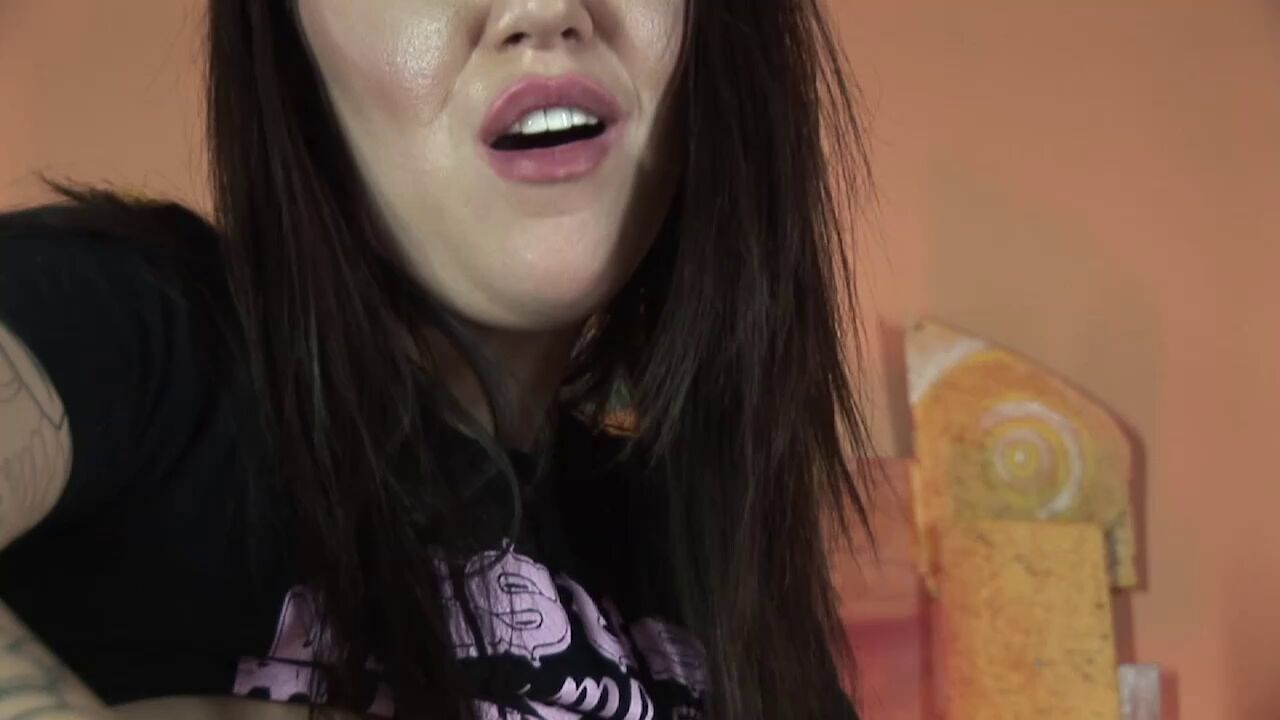 Hot Lesbian Babes Teach Pussy